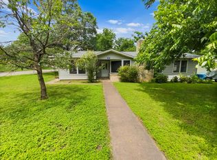 612 Stephen St, Kerrville, TX 78028
