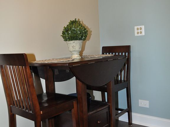 5th image of 51 Golfview Ct