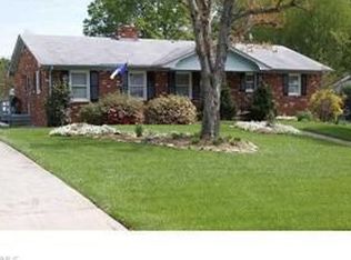 2521 Amesbury Rd, Winston Salem, NC 27103