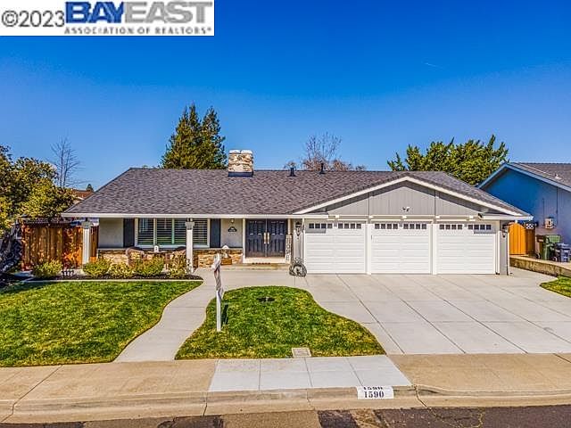 1st image of 1590 De Leon Way