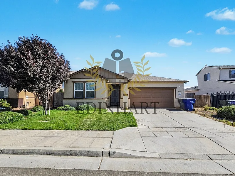 3 bed, 3.0 bath, 2033 sqft, $2,699 — Photo 2