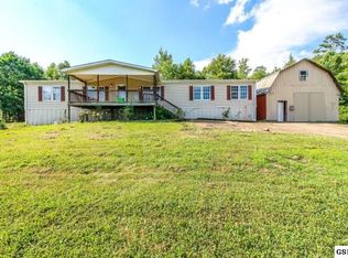 1328 Black Rd, Dandridge, TN 37725