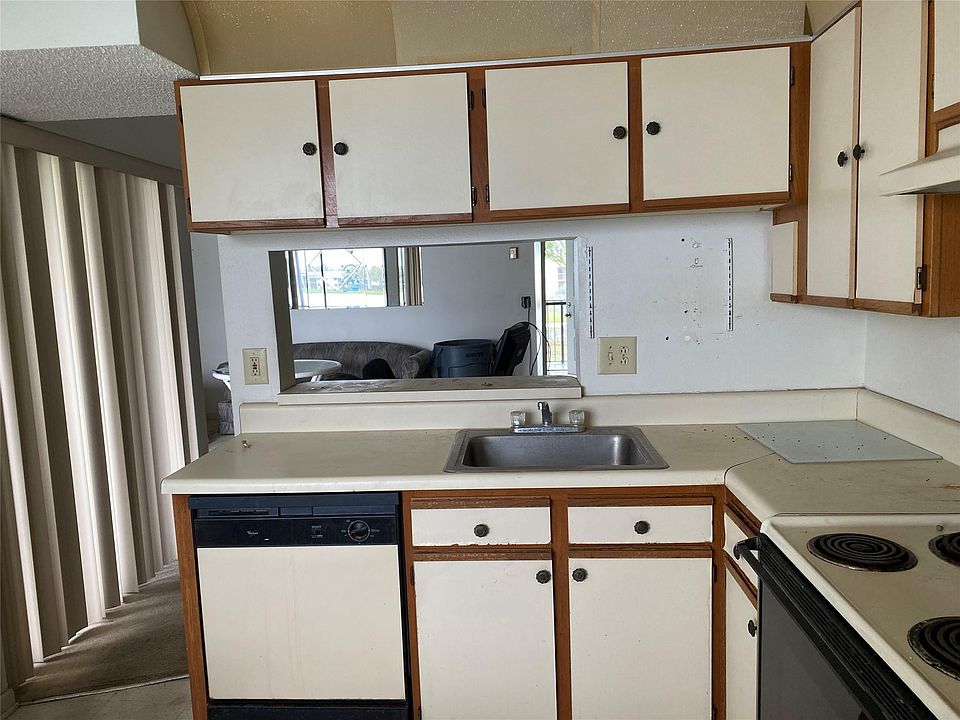 2nd image of 1024 S Independence Drive #1024E