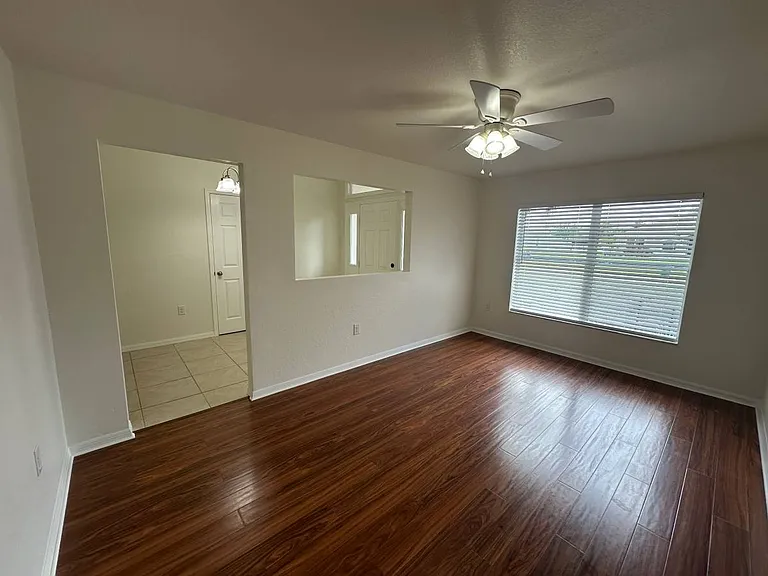 1603 NE 34th Ln — Photo 11