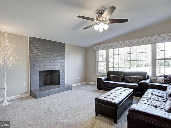 5th image of 10396 Willa Mae Ct