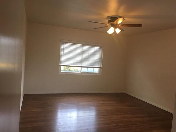 5th image of 5223-25 E Falls View Dr