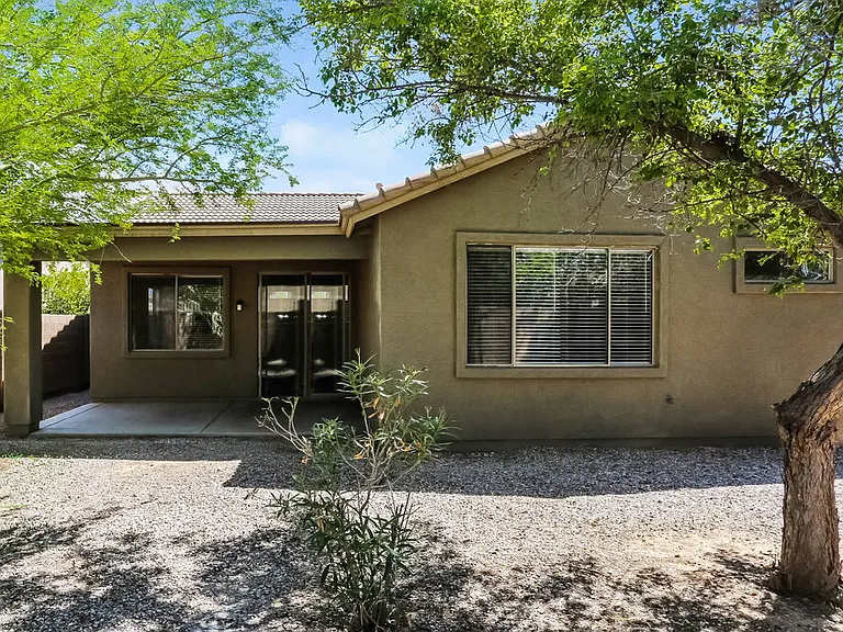 10314 W Pioneer St — Photo 16