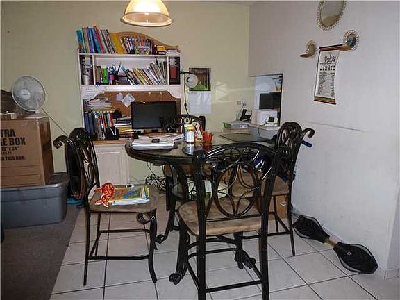 3rd image of 6028 Forest Hill Blvd APT 203