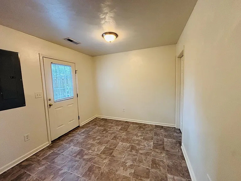 50 Salem Ln — Photo 13