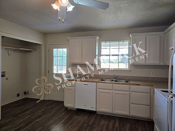 5th image of 214B Melissa St