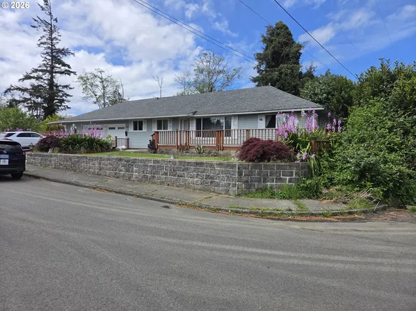 3330 Chester St, North Bend, OR 97459
