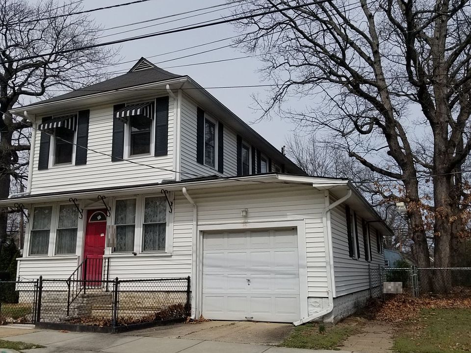 2nd image of 605 Wesley Ave