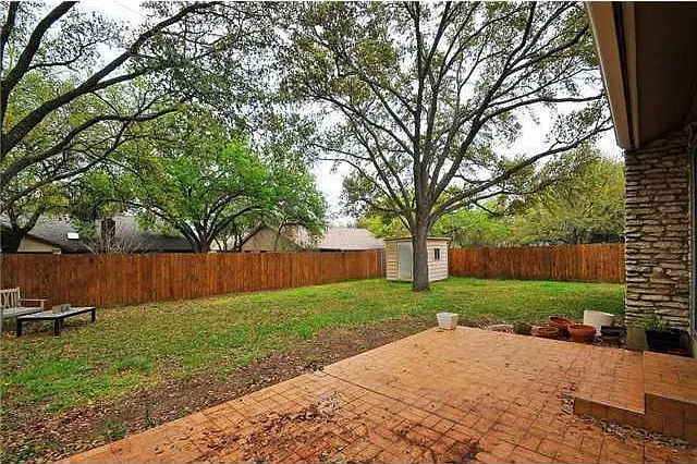 11421 Pyreneese Dr — Photo 25