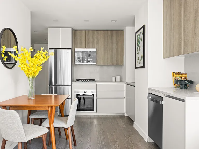 509 3rd Ave #8P — Photo 4
