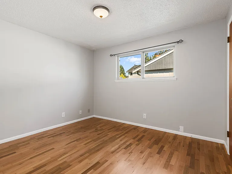 517 Pecks Dr — Photo 11