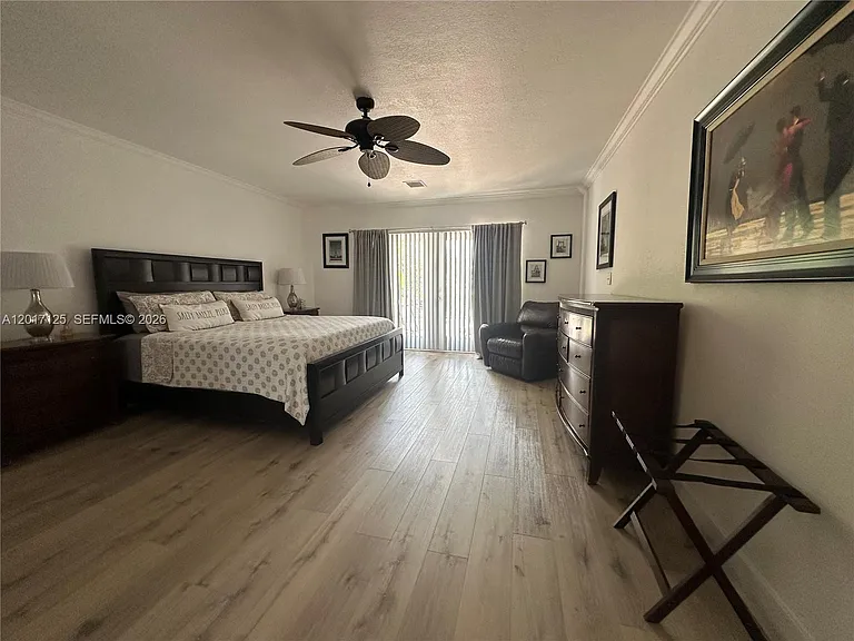 2908 Bayview Dr — Photo 48