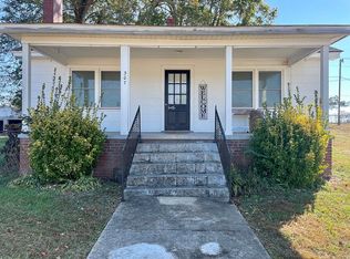 307 Laurens St, Joanna, SC 29351