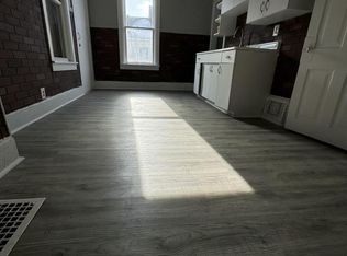 519 N Memorial Dr, Racine, WI 53404