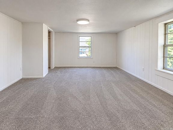 5th image of 1315 Factory St