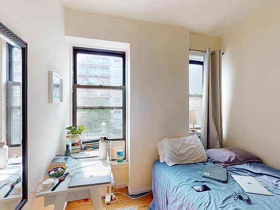 5th image of 1443 York Ave APT 4e