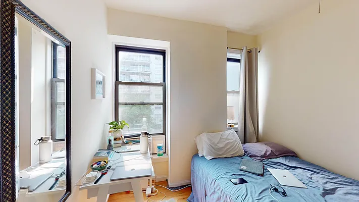 Rented by Bond New York | media 20