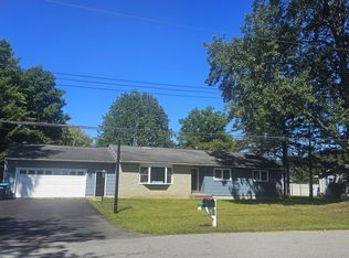 4 Walter Dr, Saratoga Springs, NY 12866