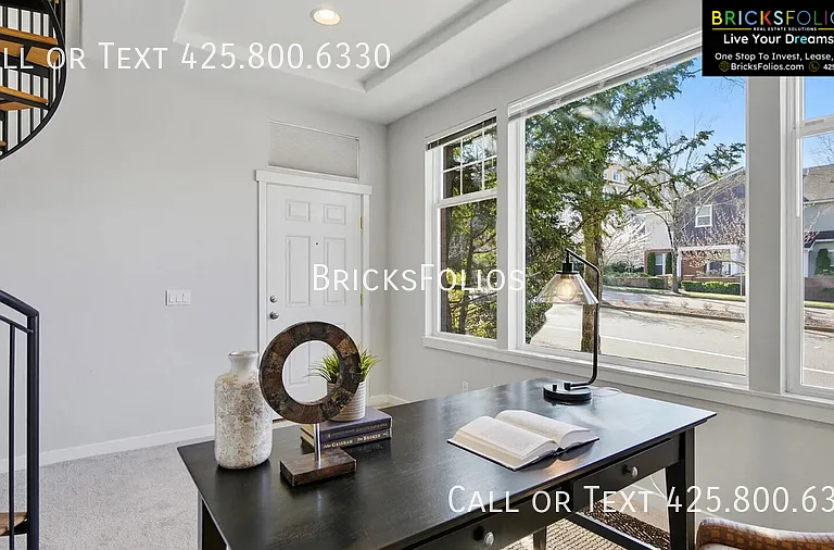 1439 Huckleberry Cir #A — Photo 8