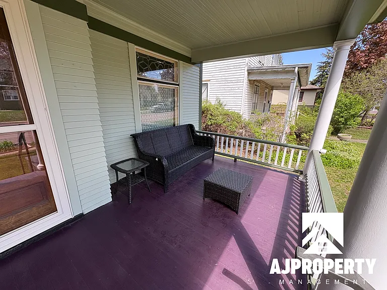 119 N Summit Ave — Photo 4