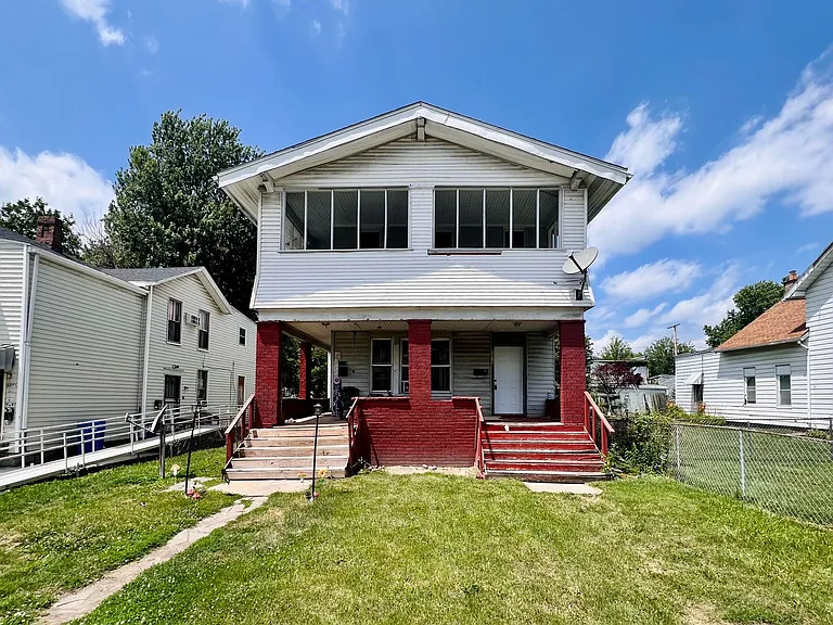 1419 N Erie St — Photo 1