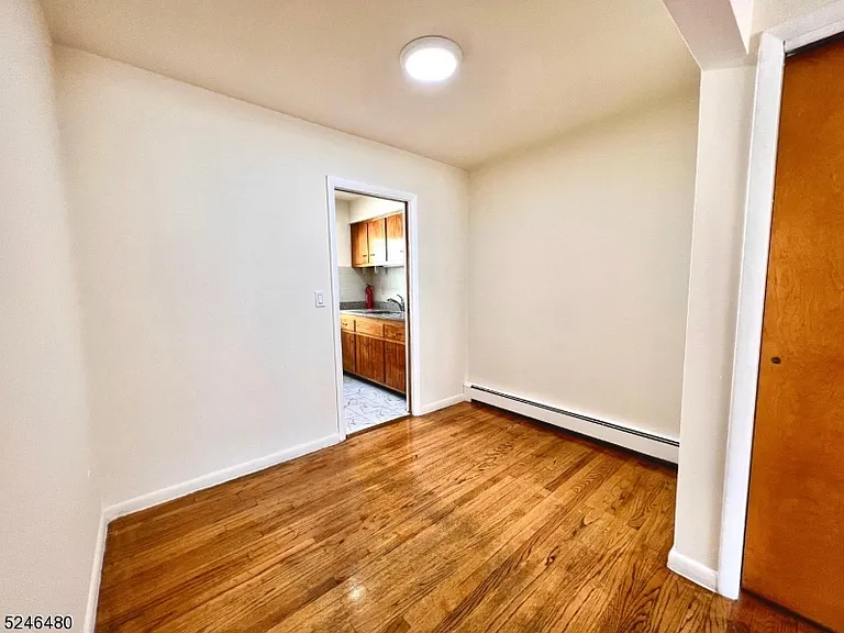 209 Park Ave — Photo 4
