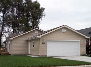 3413 10th Ave, Council Bluffs, IA 51501