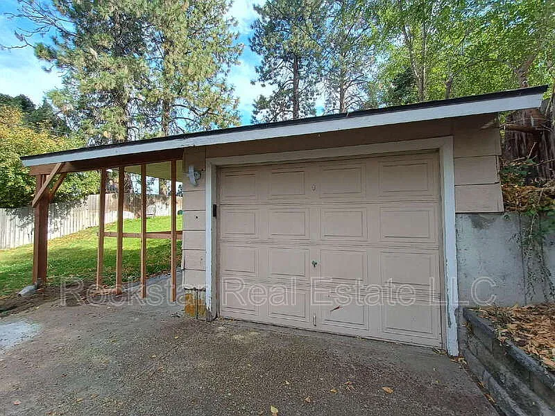 5 bed, 3.0 bath, 2632 sqft, $2,700 — Photo 4