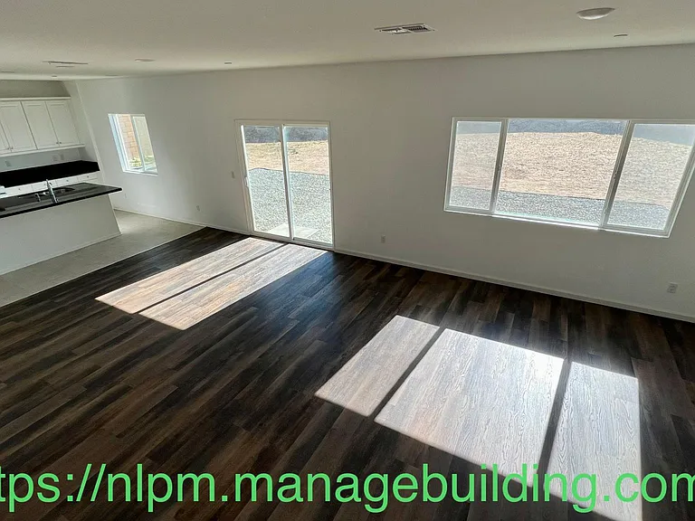 13328 Hyacinth Ct — Photo 25