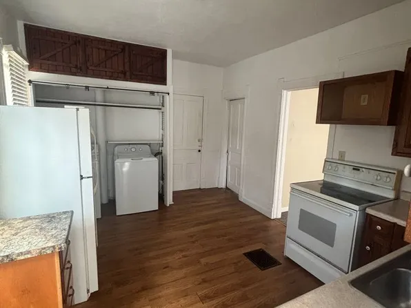 Walnut St 2403, 2403 Walnut St #A, Cedar Falls, IA 50613