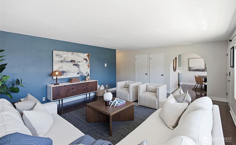3rd image of 4324 Phinney Avenue N #3
