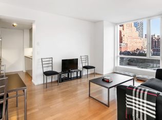 200 Chambers St APT 9F, New York, NY 10007