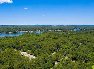 15435 Trail Ct, Spring Lake, MI 49456