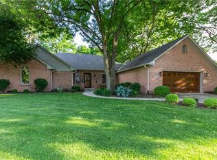 6085 Deerwood Dr, Greenwood, IN 46143