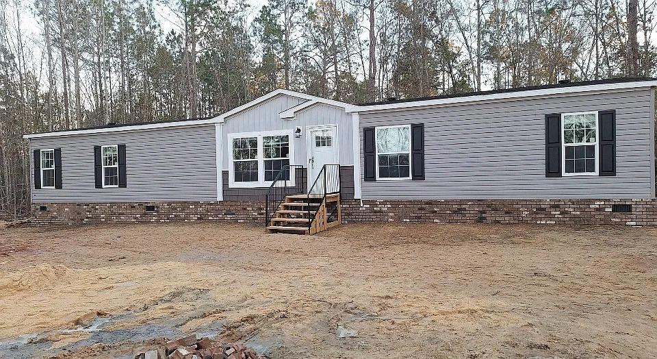 4 bed, 1820 sqft, $1,500 — Photo 2