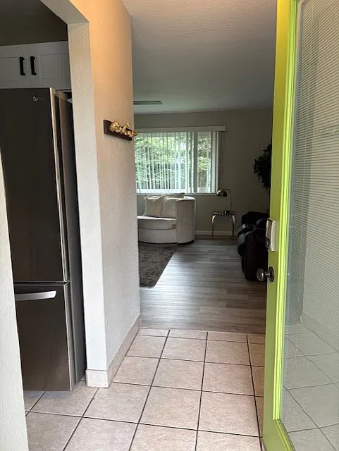 3 bed, 1240 sqft, $3,600 — Photo 3