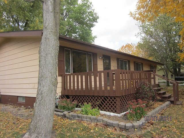 2nd image of 1115 W 1st St