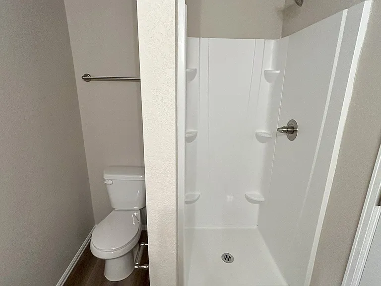 Pelican Bluff Apartments — Photo 46