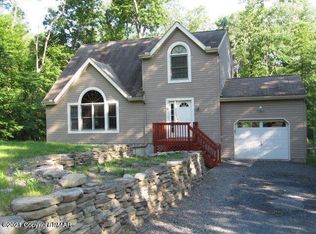 111 Stroud Ln, East Stroudsburg, PA
