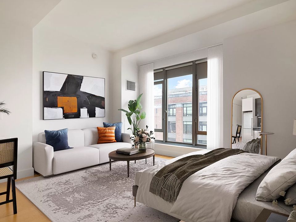 1st image of 315 Gates Ave APT 5D