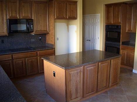 3rd image of 17627 W Ivy Ln