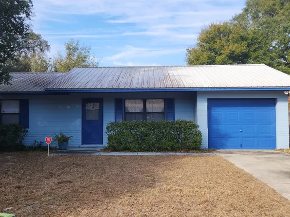 242 Redbud Ln, Palatka, FL 32177