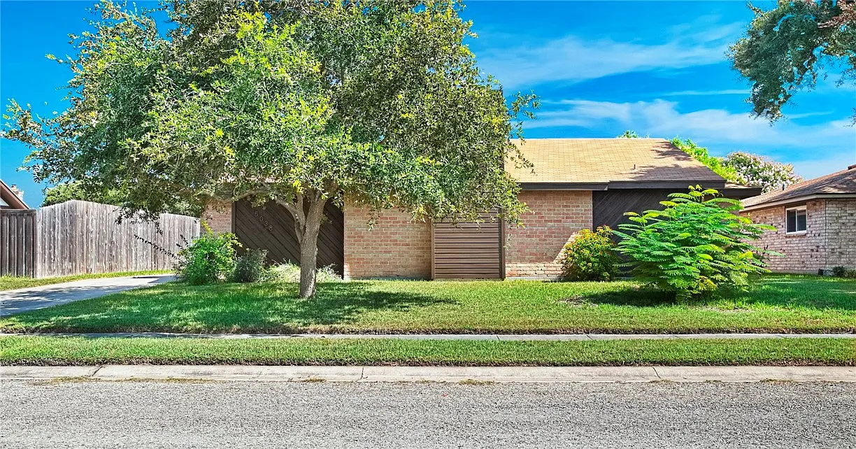4 bed, 2.0 bath, 2181 sqft, $2,550 — Photo 3