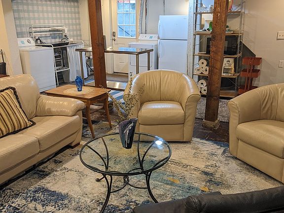 Living room looking towards kitchenette