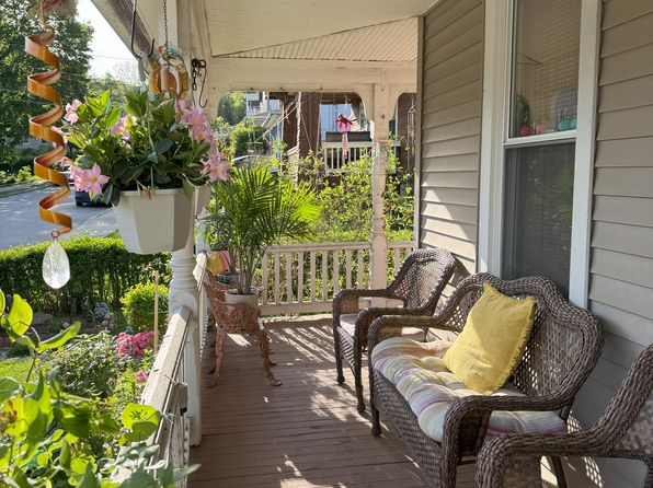 23 Lewiston Ave #2