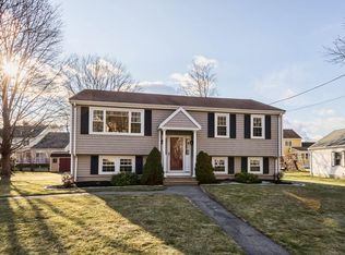 4 Storeybrook Dr, Newburyport, MA 01950